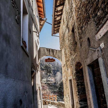 Rustico Verginate Bellano Buitenkant foto