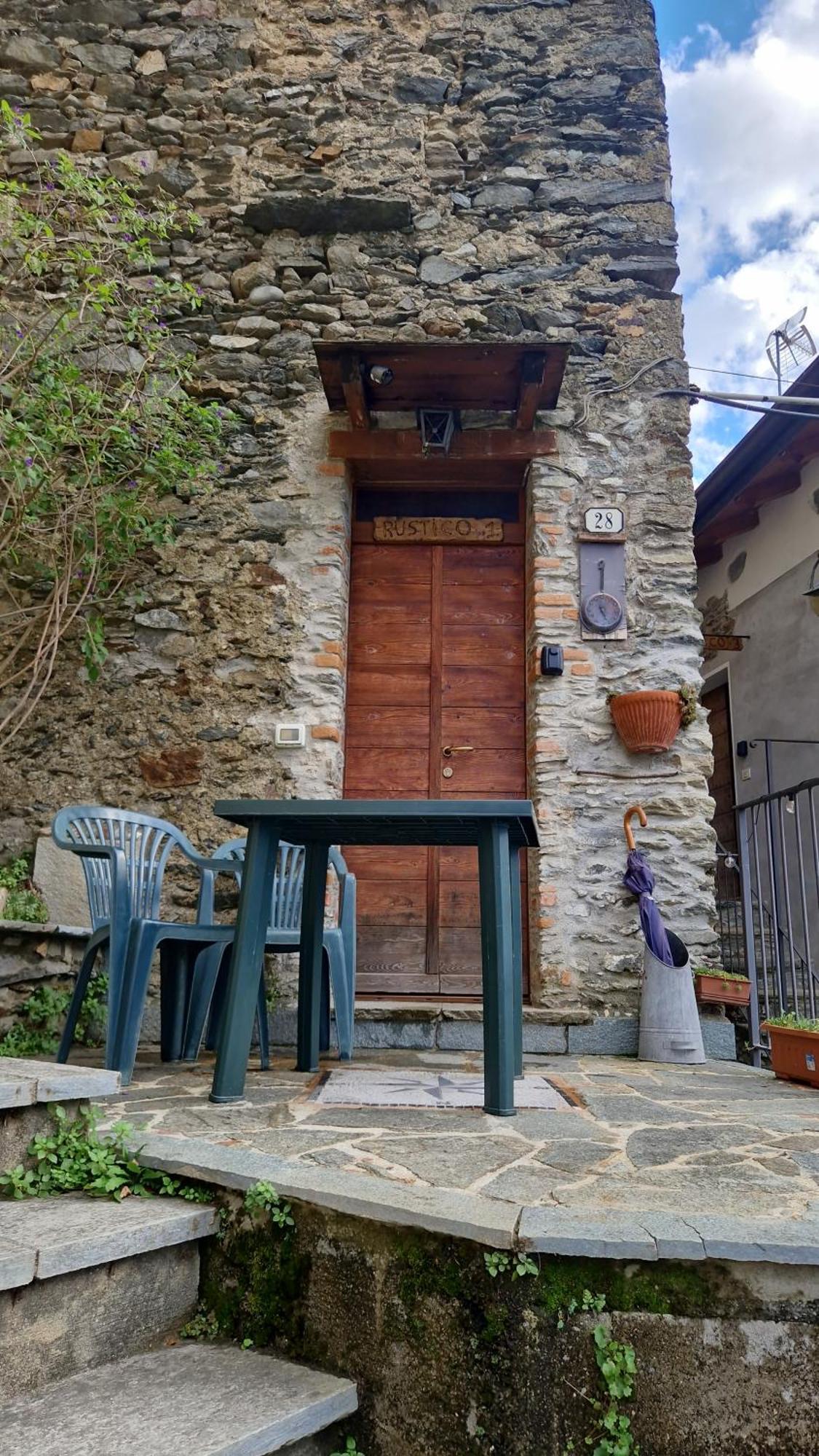 Rustico Verginate Bellano Buitenkant foto