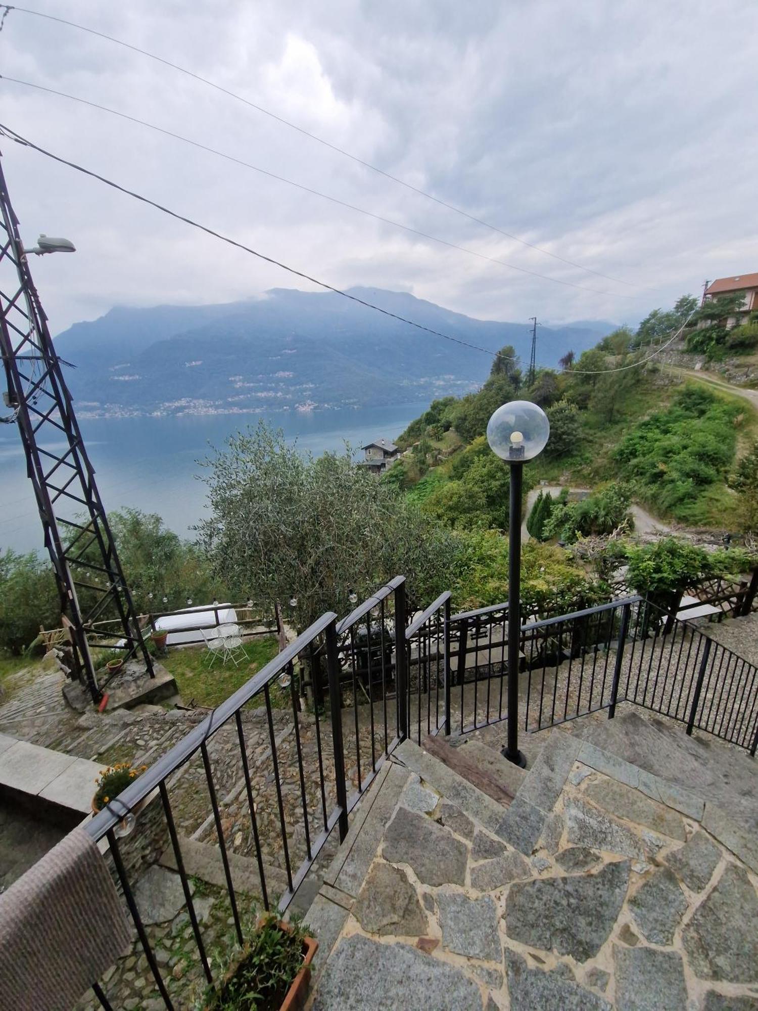 Rustico Verginate Bellano Buitenkant foto